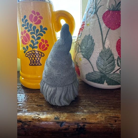 Gnome Concrete Figurine✨ - Picture 6 of 6